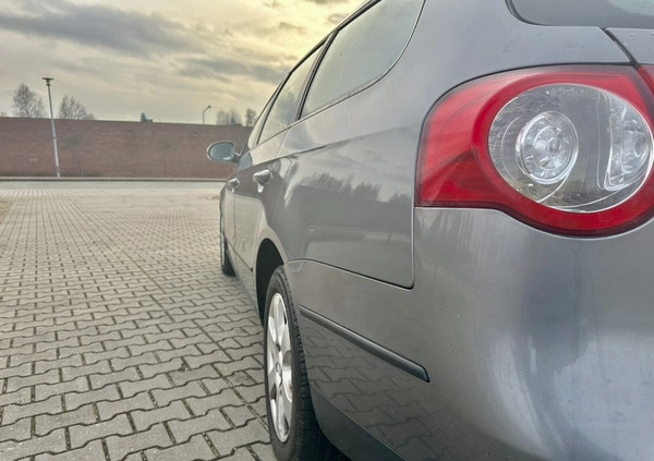 Volkswagen Passat cena 16900 przebieg: 183000, rok produkcji 2006 z Częstochowa małe 232